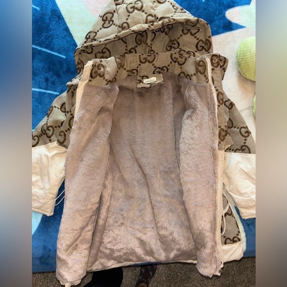 Girls winter jacket - Picture 2 of 5